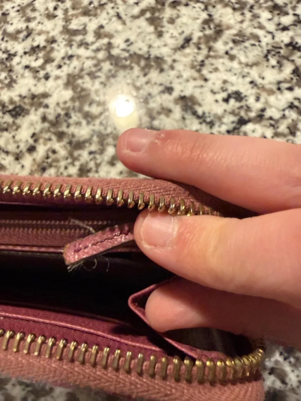Gucci Beige Monogram Zip Wallet with Pink Leather Trim - Picture 4 of 6